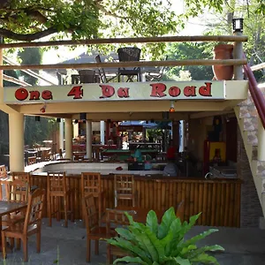 Gasthof One 4 Da Road, Panglao