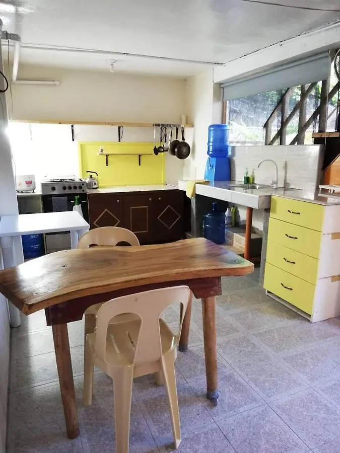 Alma'S Guesthouse Panglao